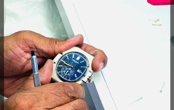 One of the Best Watch Repair Services in Dubai | get 25% off