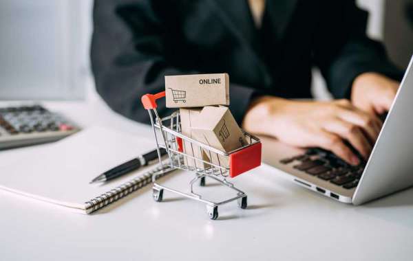 Riding the Latest Trends: Ecommerce Marketing 2023-24